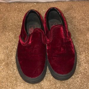 Red Velvet Women’s Vans size 9